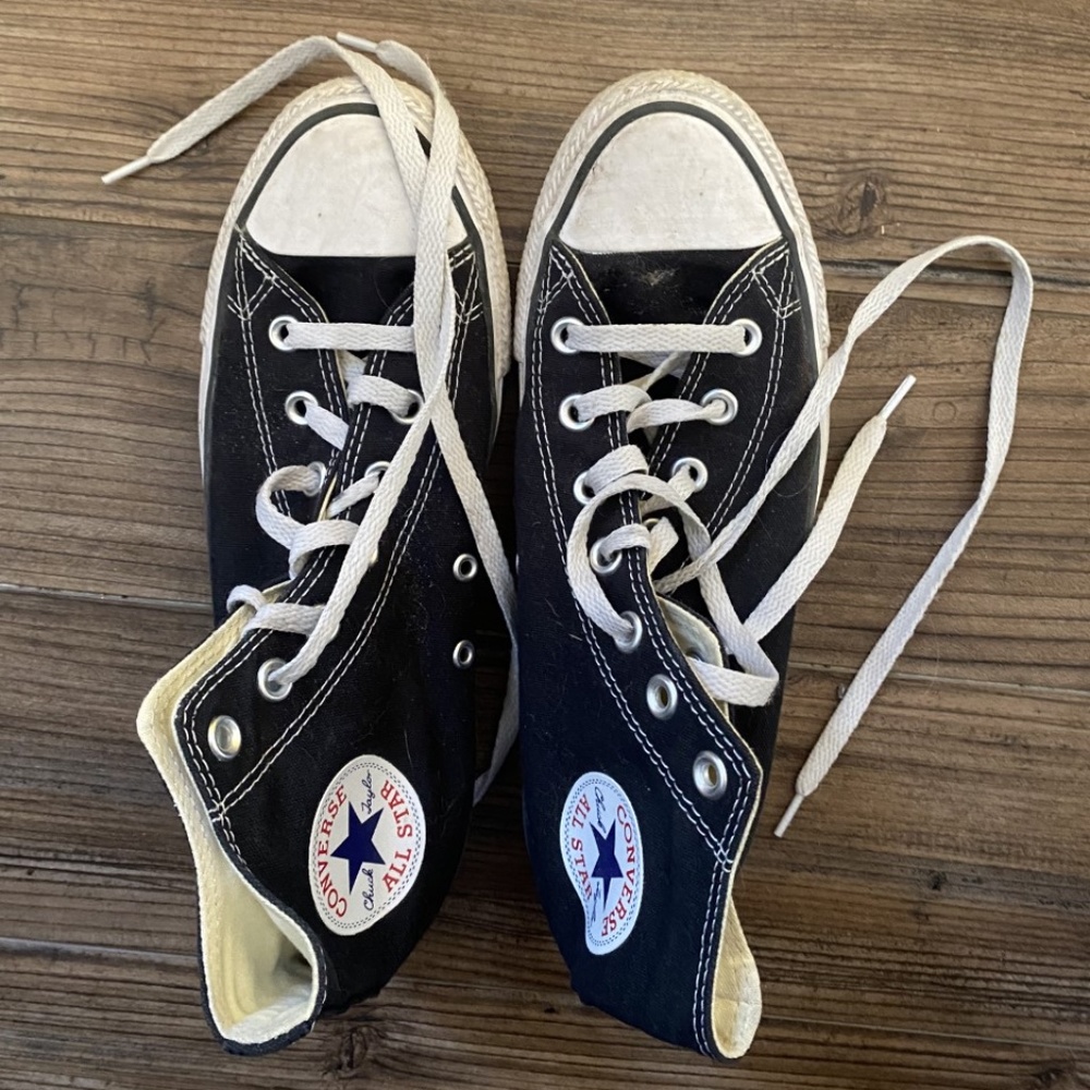 Black High top Converse